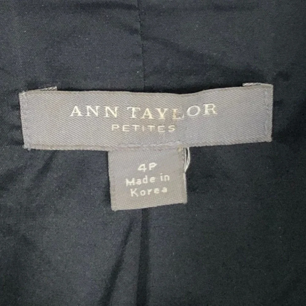 ANN TAYLOR 100% Wool Grosgrain Ribbon Waist Snap Front Jacket Sz 4P Bow Back
